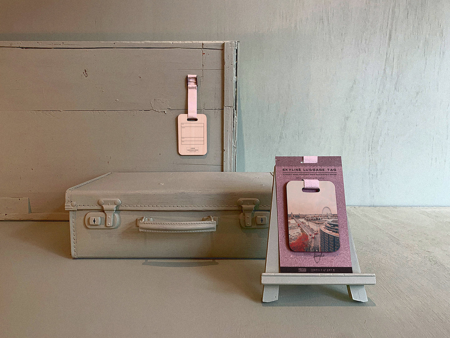 LONDON SKYLINE LUGGAGE TAG