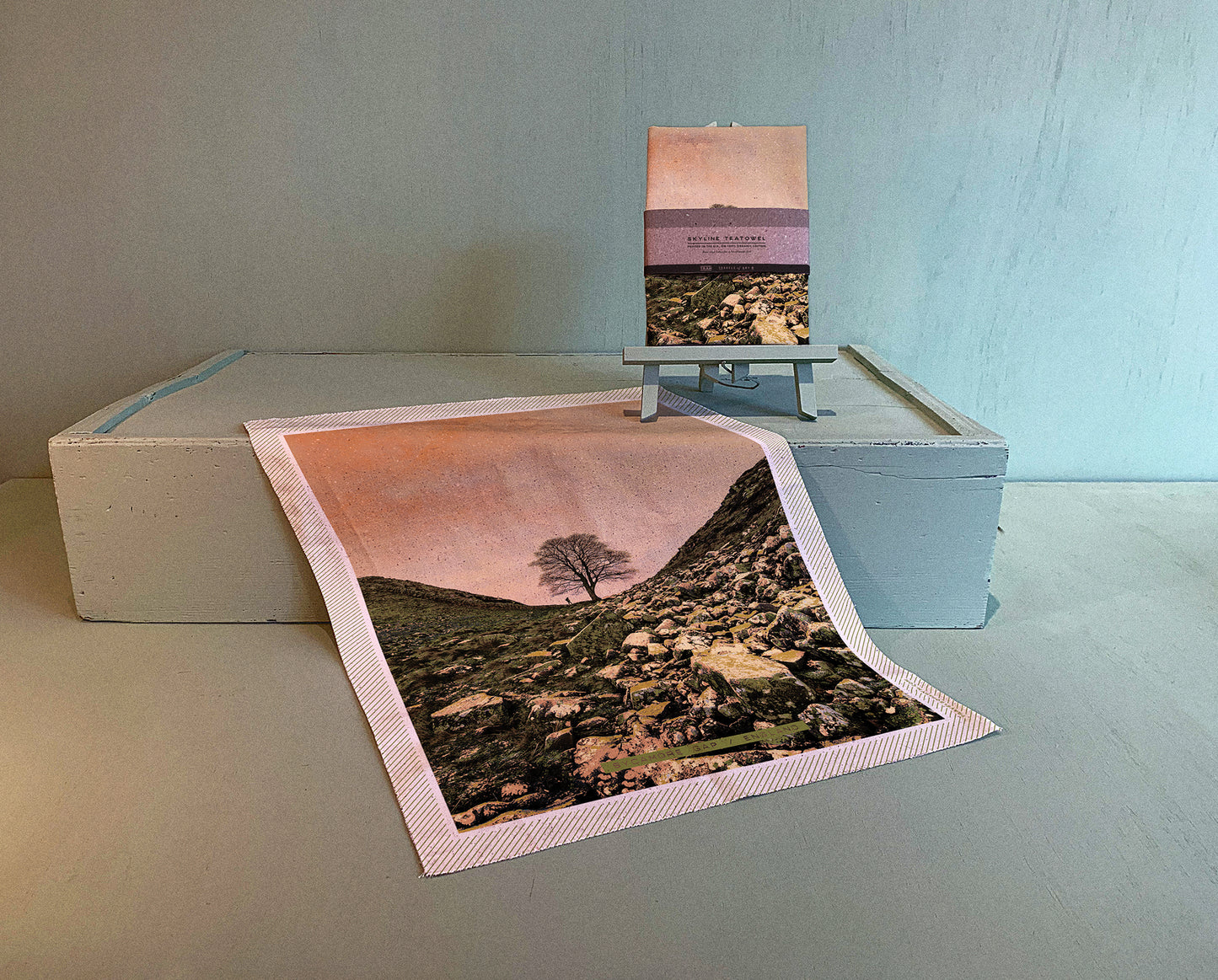 SYCAMORE GAP SKYLINE TEATOWEL